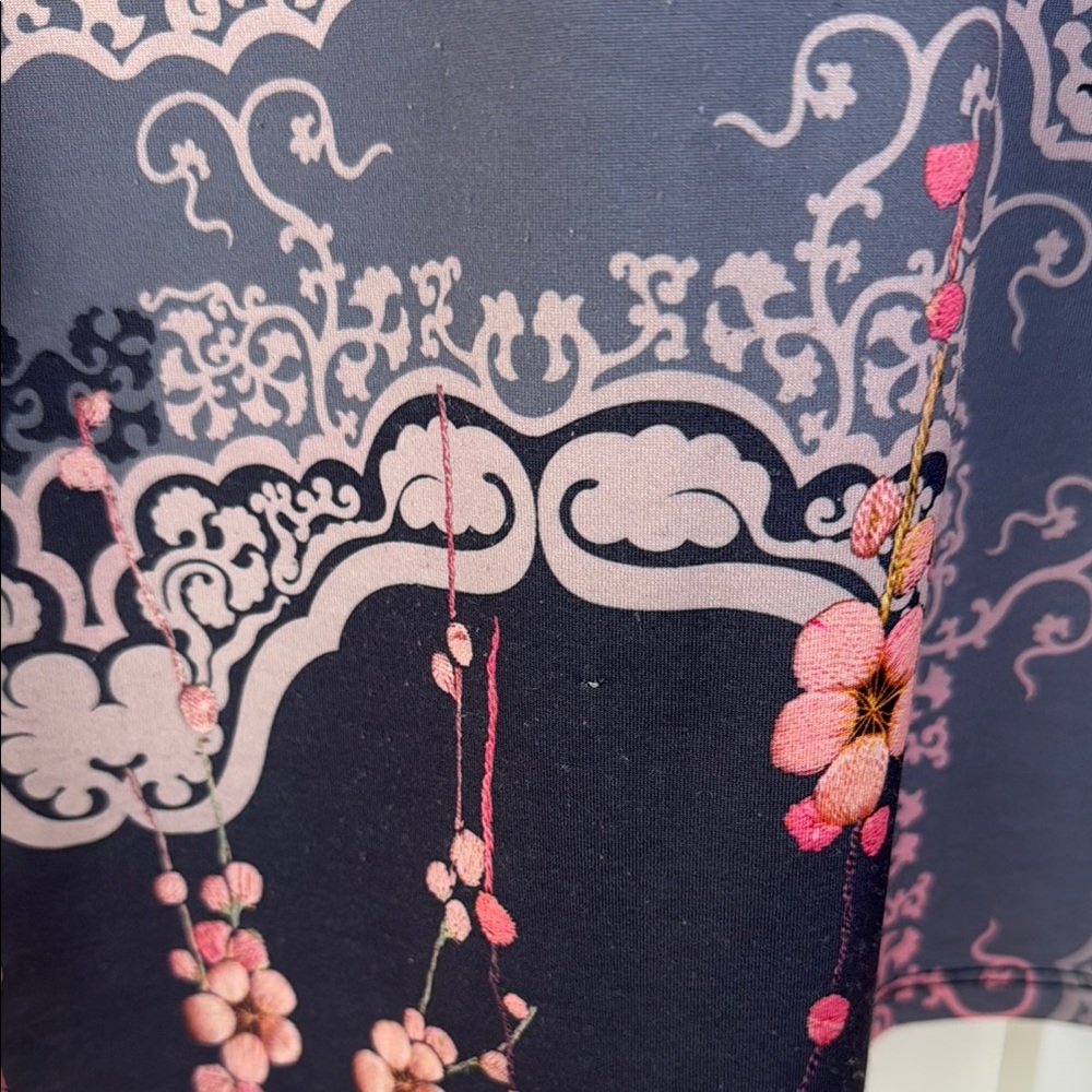 Johnny Was Floral Tunic - Picture 6 of 7